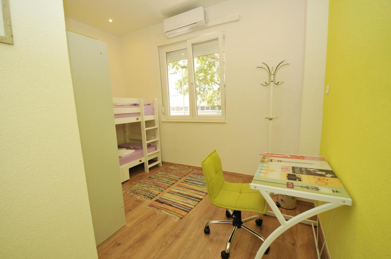 Oasis Hostel Split Exterior photo