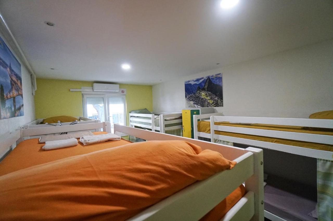 Oasis Hostel Split Exterior photo
