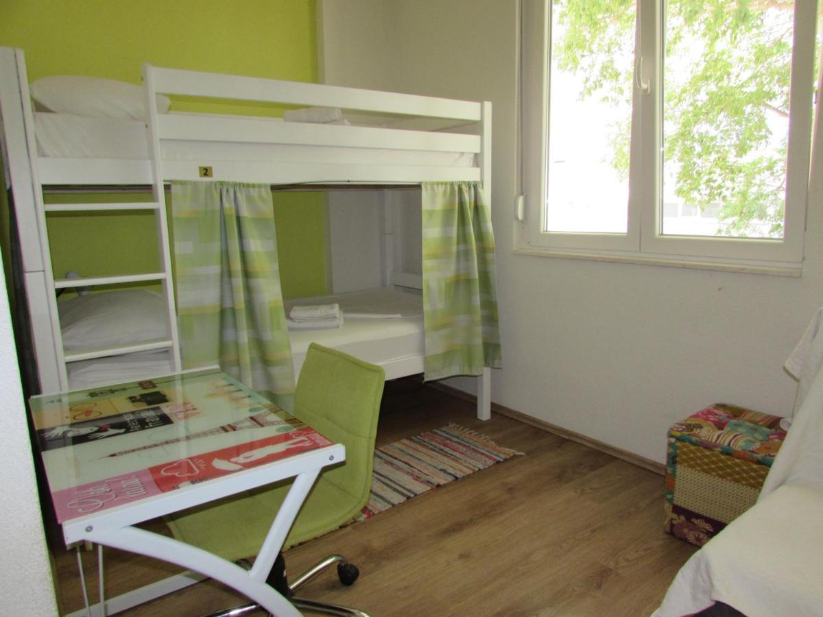 Oasis Hostel Split Exterior photo